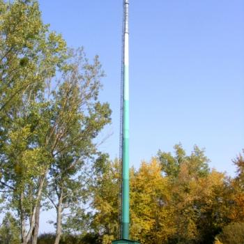Bajnsenye 40 m-es antennatart oszlop 2005.jpg